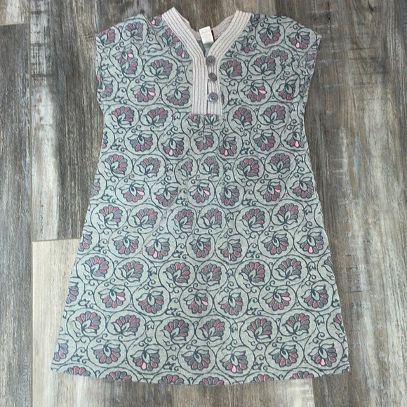 Tea collection flower petal short sleeve gray dress with buttons on chest - Picture 1 of 4